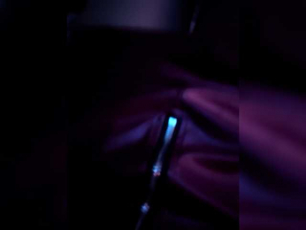 DiVona webcam model stream image