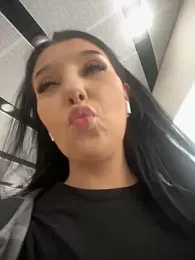 Tisha_Busty webcam stripchat model stream image