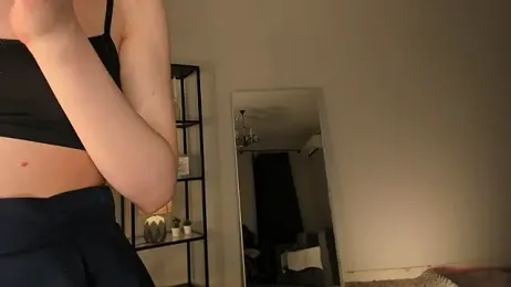 elfinvibes webcam model stream image