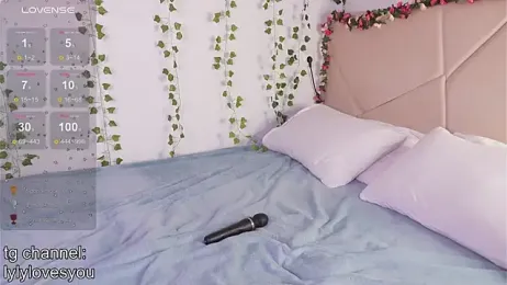 lylylovesyou webcam model stream image