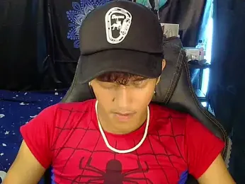 hugekenbigcock webcam model stream image