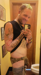 Tattoosntrouble webcam model stream image