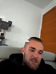 Benjamiinlt webcam stripchat model stream image