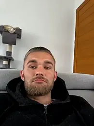 Benjamiinlt webcam stripchat model stream image