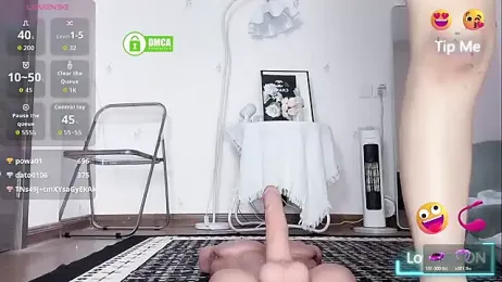 momo-5952 webcam model stream image