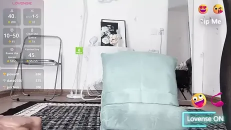 momo-5952 webcam model stream image