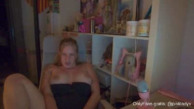 pinkladyx2 webcam model stream image