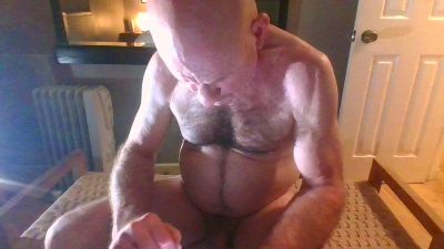 DominantDong webcam model stream image