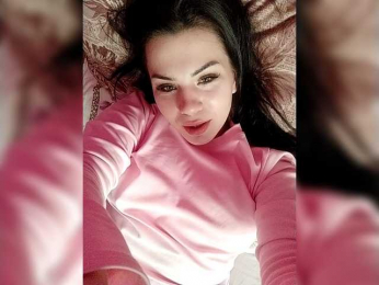 Lilmommy webcam bongacams model stream image