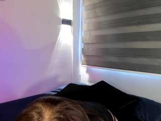 mill-blue webcam model stream image