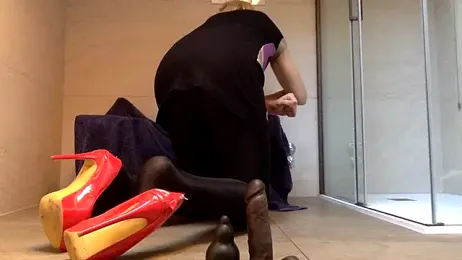 AsiaSlavePantyhosed webcam model stream image