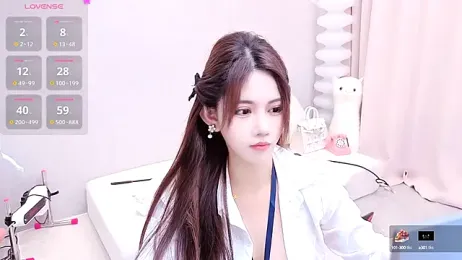 Selenaaaaa- webcam model stream image