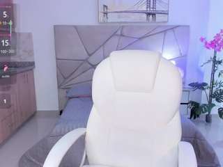 emiilyy-cooper webcam model stream image