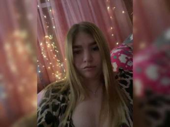 Anyutinka69 webcam model stream image