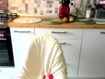 eveeevian webcam model stream image