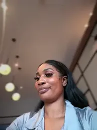 __Nessa__ webcam model stream image