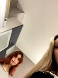 Best_Blondie1 webcam model stream image