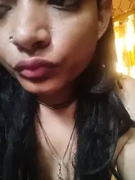 SweetTsAngel webcam model stream image