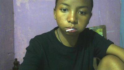 Rasoanir webcam cam4 model stream image