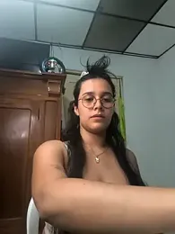 Annya-sweet webcam model stream image