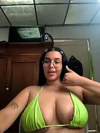 Annya-sweet webcam model stream image