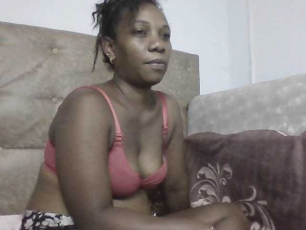 Faozia webcam model stream image