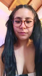 Savannahbunny webcam model stream image