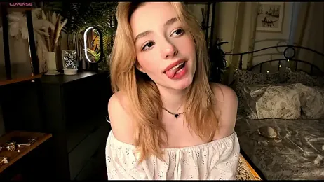 PeggyDrake webcam model stream image