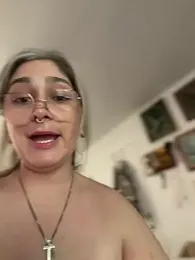 Alix_Valentine webcam preview