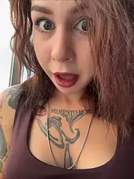 RosieDesire webcam stripchat model stream image