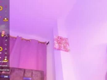 mia_royal webcam model stream image