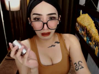 yassiered webcam model stream image