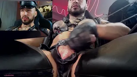 billyMayer_ webcam model stream image