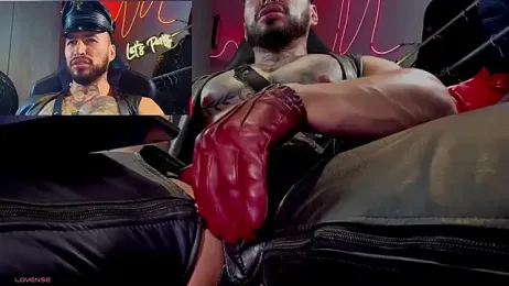 billyMayer_ webcam model stream image