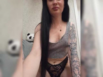 Black_chick webcam model stream image
