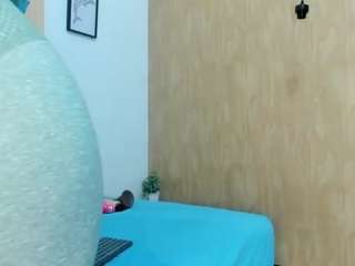 conniee-manuela webcam model stream image