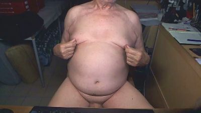 totalshaved webcam model stream image