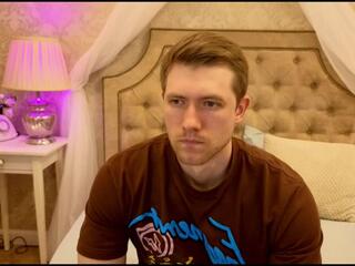 Ethan Pinkman webcam model stream image