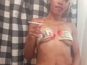 Dollyrose webcam model stream image