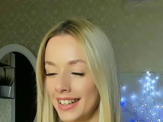 Mia Bee webcam model stream image