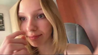 MarvaHelland webcam model stream image