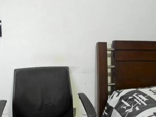 Robert Hunk webcam model stream image