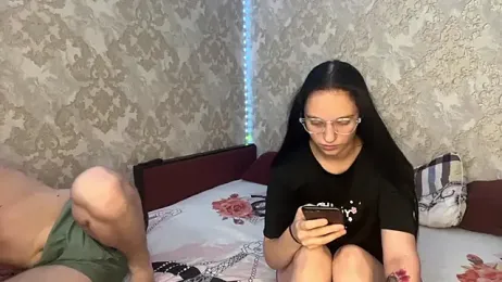 Gleamcouple webcam model stream image
