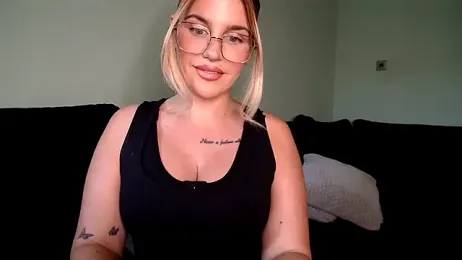 Bustyjessicalouu webcam stripchat model stream image