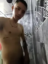 WhiteExtasyCum webcam model stream image