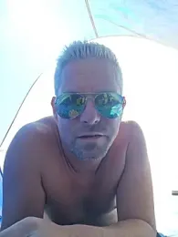 Trucker_Hunter webcam model stream image