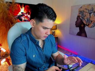 Matt Andersson webcam model stream image