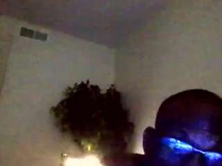 thugleo webcam model stream image