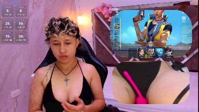 TaylorLeeh webcam model stream image