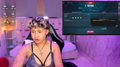 TaylorLeeh webcam model stream image